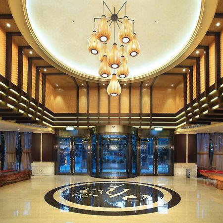 יוצ'י Sun Moon Lake Hotel מראה חיצוני תמונה