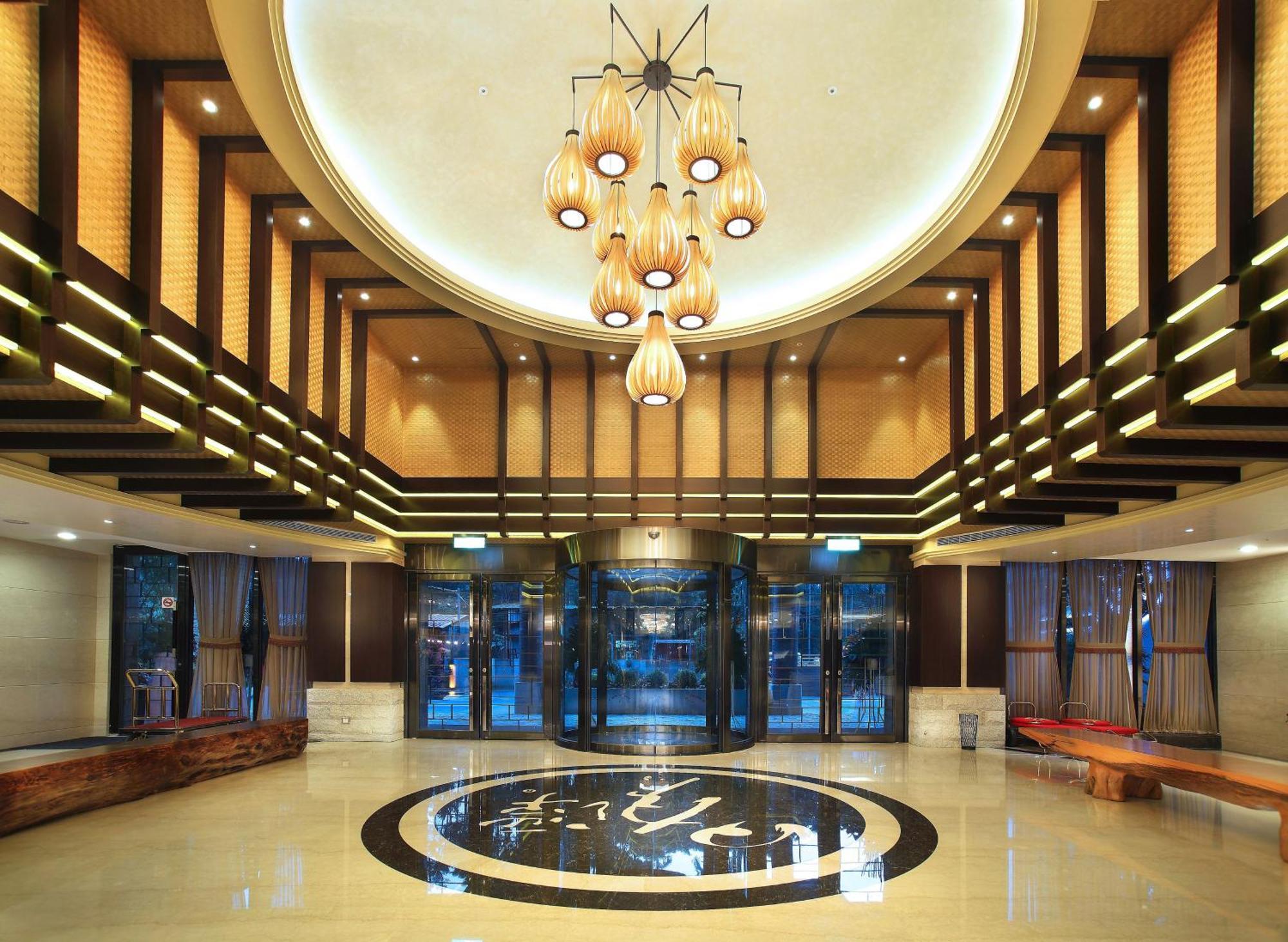 יוצ'י Sun Moon Lake Hotel מראה חיצוני תמונה